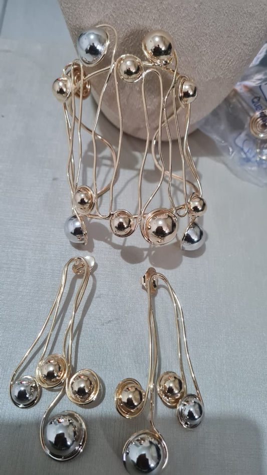 Brazilian earrings and Bracelets