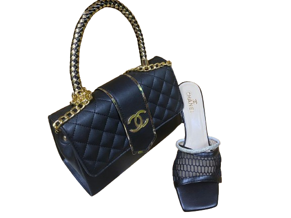 Black and G  shoe and black